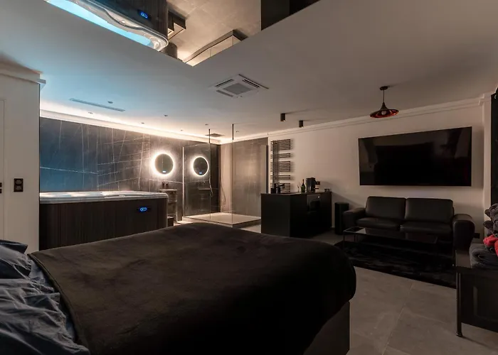 Suite Esbly, Jacuzzi, Terrasse, Disneyland